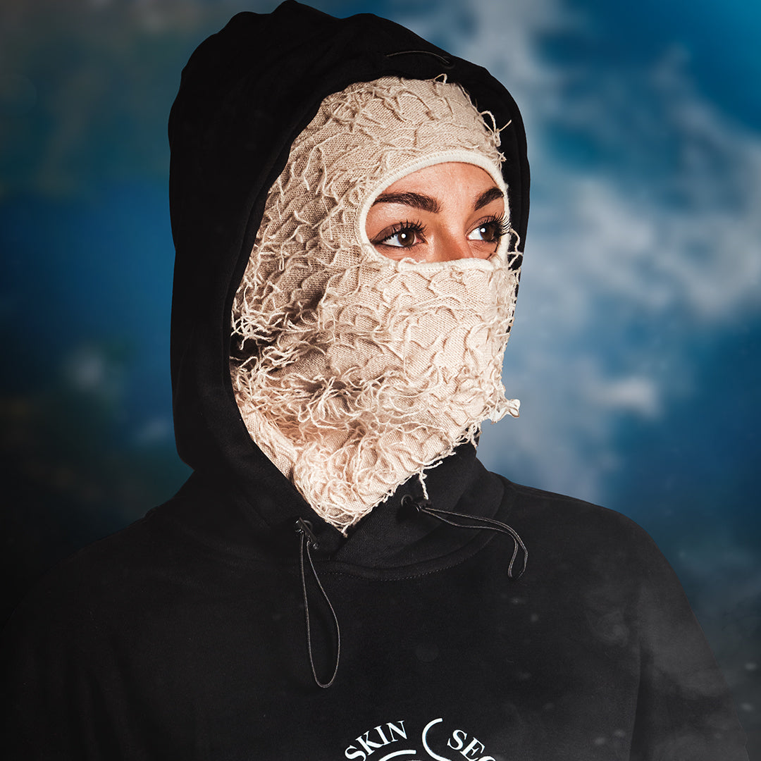 DISTRESSED BALACLAVA SAIL